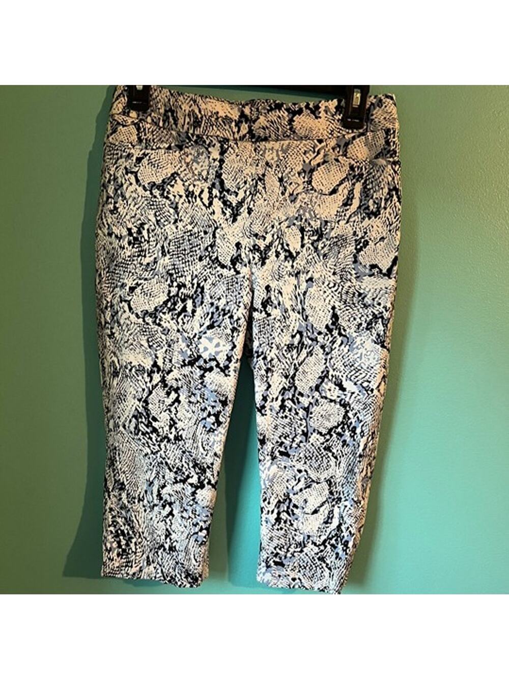 Women's Chico's cropped pants size .5 (6-8 US) Blue Black White Crop
